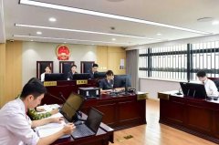 <b><b>“海底捞小便案”详情披露：两名17岁男生往暖锅</b></b>